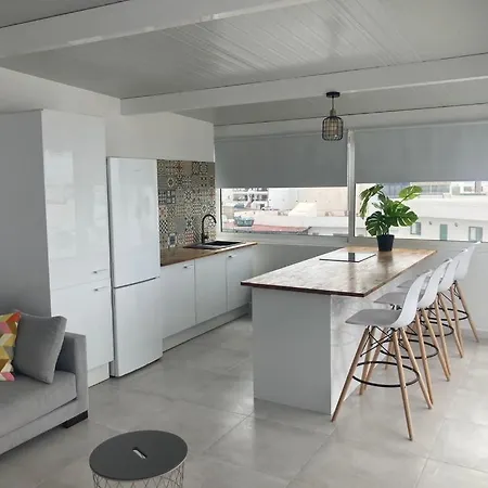 El Marinero, Piso 2 Y Piso 3 La Santa